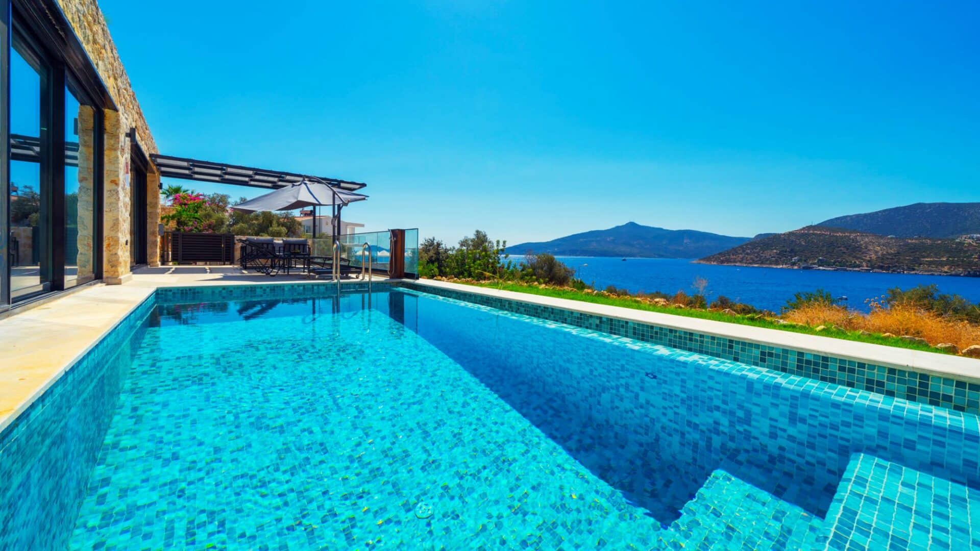 Luxury villa with infinity pool in Kalkan
